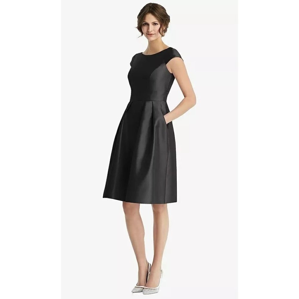 NWOT Sorella Vita Boat Neck Cap Sleeve Knee Length Semi Pleat Dress Black Sz 10